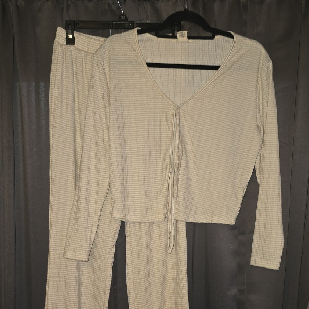 Happily Grey Stiped Cream Sleepwear Set *WITH POCKETS*